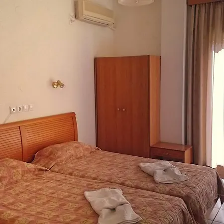 Mitrou Vasiliki Studios Loutra Edipsou  Habitación foto