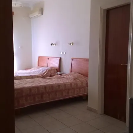 Mitrou Vasiliki Studios Loutra Edipsou  Habitación foto